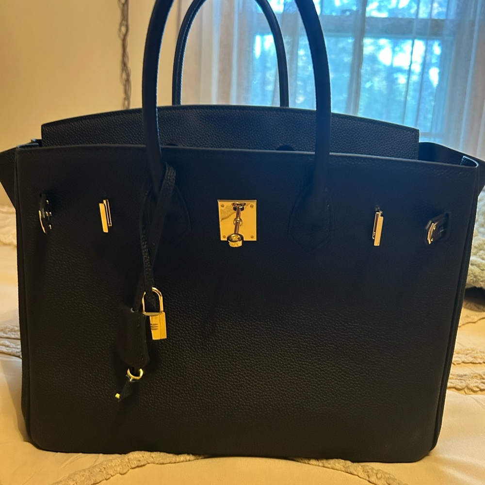 Elegant Black Leather Tote Bag
